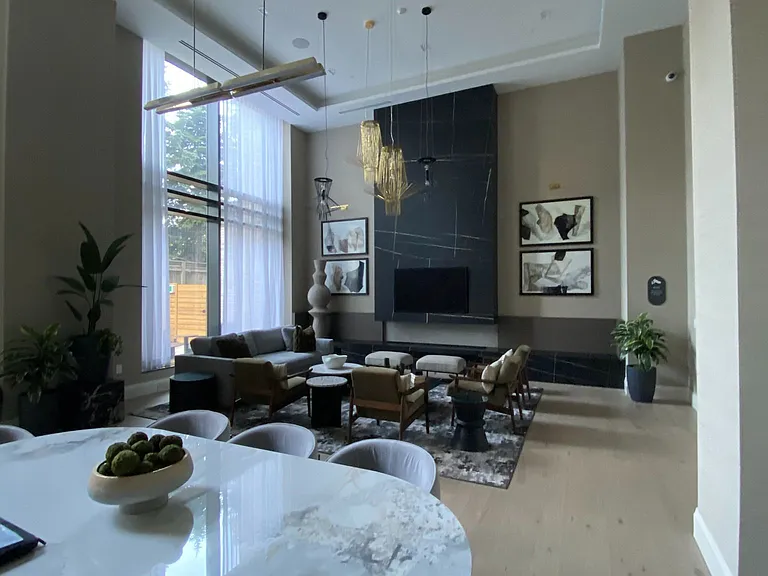 36 Olive Ave NW #802 — Photo 1