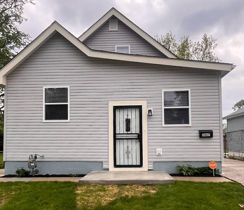 1st image of 2867 E 10th Ave