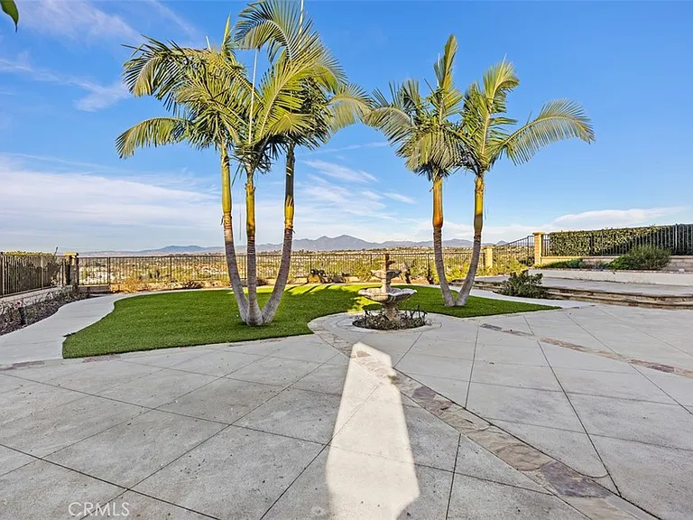 24001 Swallowtail Dr — Photo 33