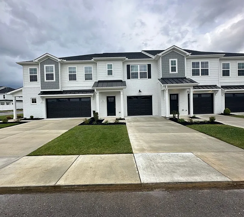 1905 Bethpage Dr