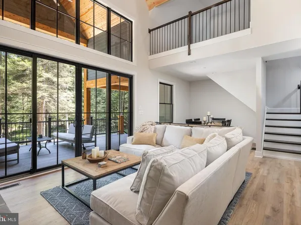 653 Watersound Trce, Bruceton Mills, WV 26525