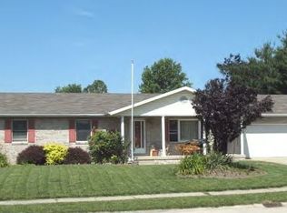 2003 S Sycamore St, Effingham, IL 62401