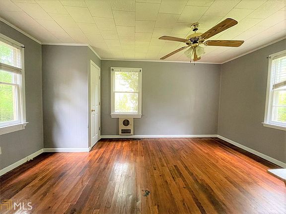 5th image of 118 Oak Dr