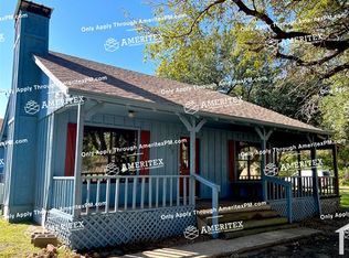 407 W Market St, Mabank, TX 75147
