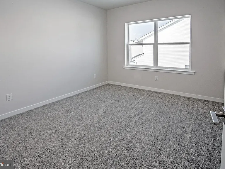 1611 N Lores Landing Rd — Photo 3