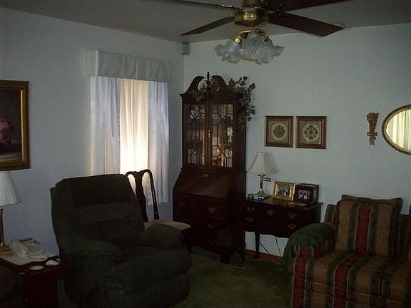 5th image of 4125 Lansing Ave