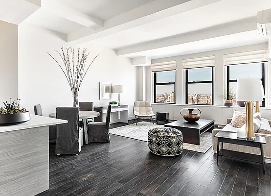 Sold by Warburg | media 15