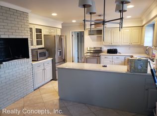 1428 E Mission Blvd, Fayetteville, AR 72701