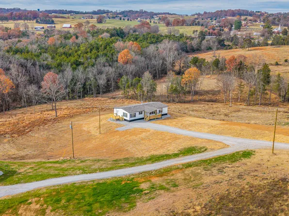 7190 Mountain Valley Rd, Whitesburg, TN 37891