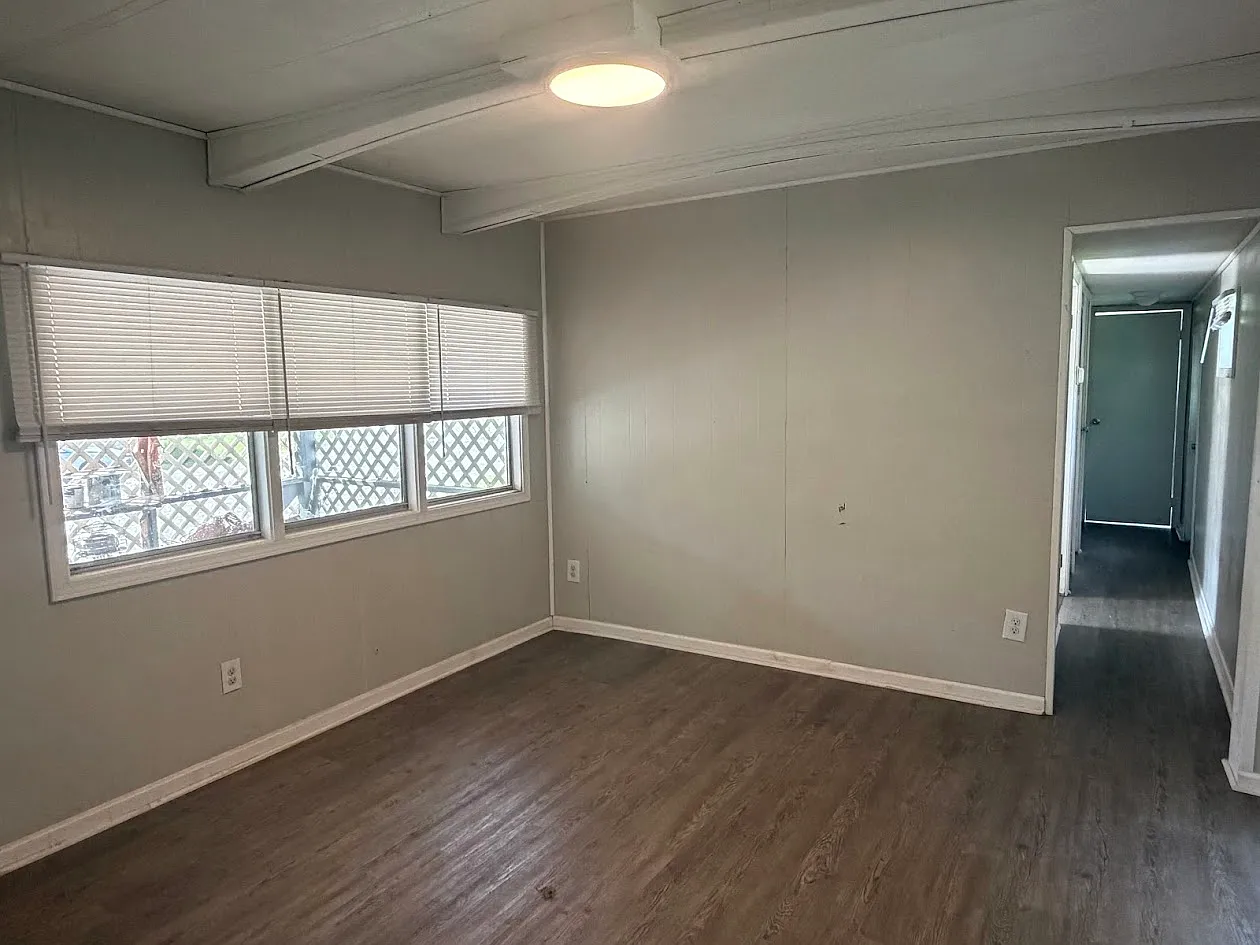 2 bed, 600 sqft, $875 — Photo 1