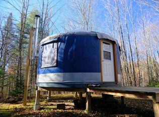 592 Vertical Mile Rd, Lyndonville, VT 05851