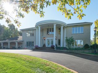 700 Valley Rd, Itasca, IL 60143