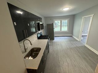 85 Caroline St #1R, Bridgeport, CT 06608