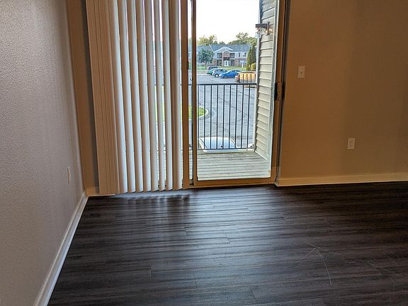 2nd image of 2923 N Elgin St APT 5