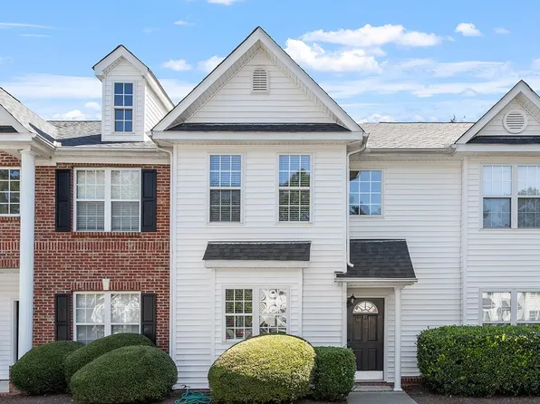 17 Moorefield Ct, Durham, NC 27705
