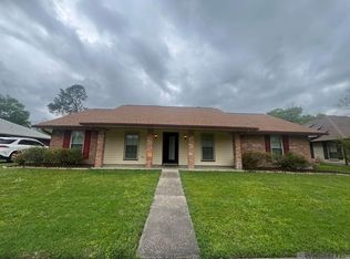 512 Pebblebrook Dr, Baton Rouge, LA 70815