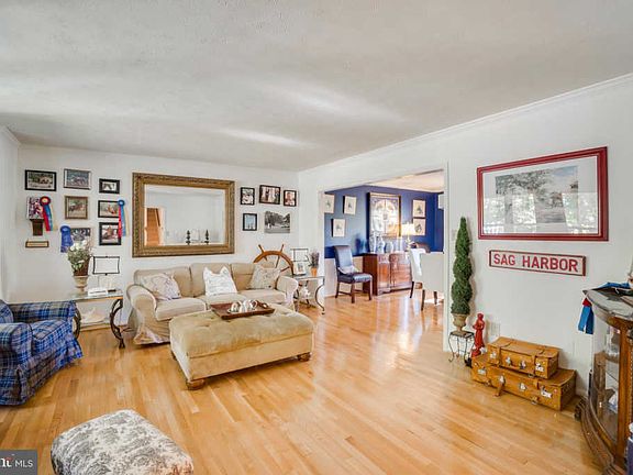 3rd image of 11921 Falling Creek Dr