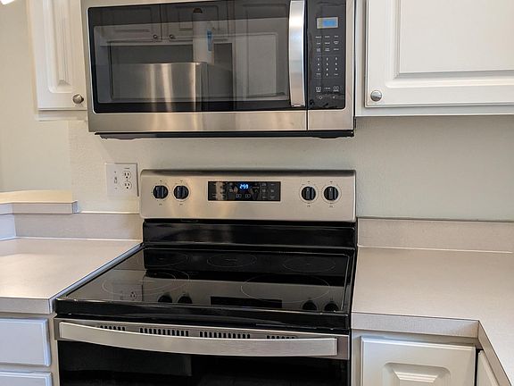 5th image of 2145 Golden Oak Ln