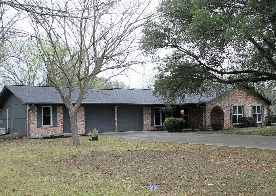 1st image of 2300 W Lake Dr
