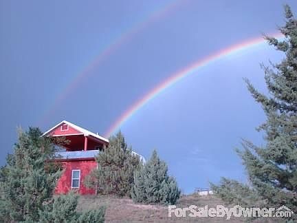 Rainbows end
						:
						Theres no place like home!