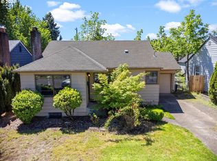 207 NW 45th St, Vancouver, WA 98660