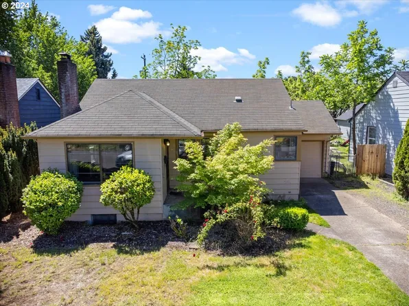 207 NW 45th St, Vancouver, WA 98660