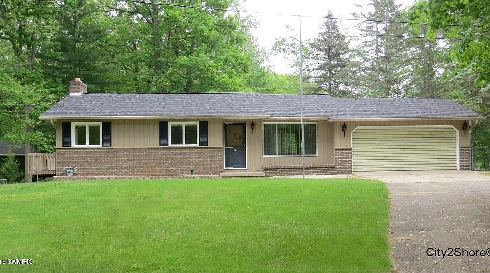 1st image of 9030 Pine Island Dr NE