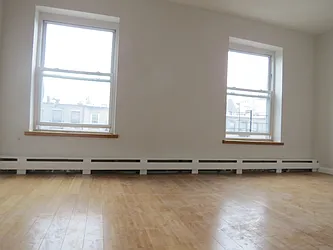 Rented by Next Door Realty NYC