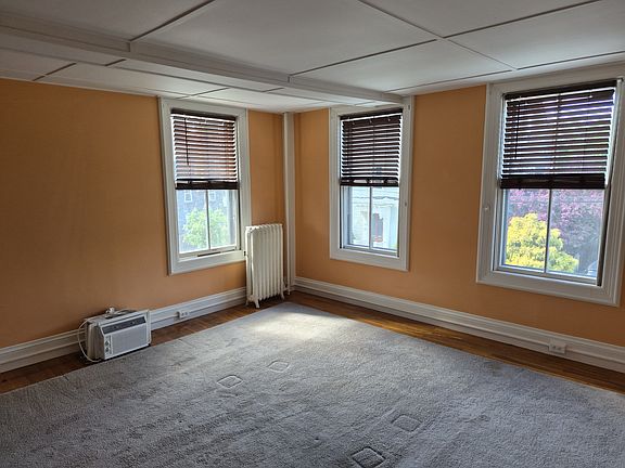 3rd image of 30 State St