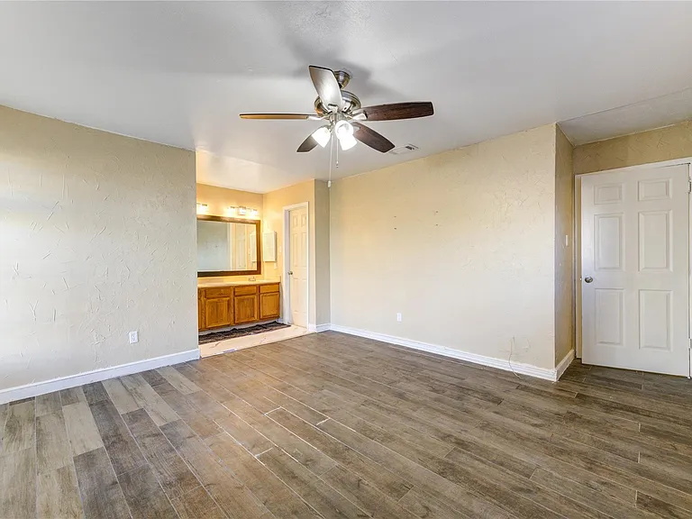 11923 Loveland Pass Dr — Photo 13