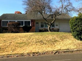 627 Loblolly St, Feasterville Trevose, PA 19053