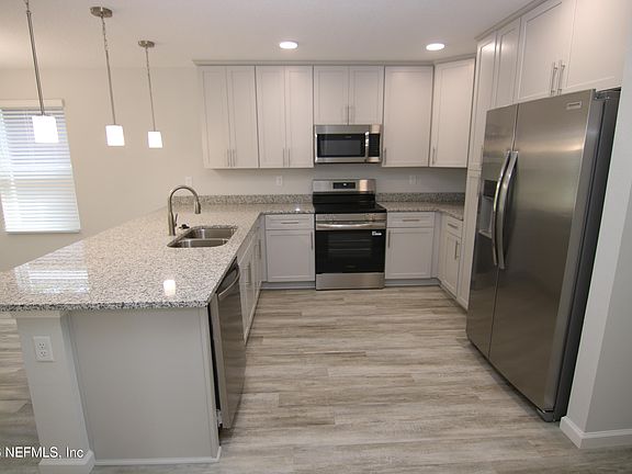 5th image of 853 JACKSON Road