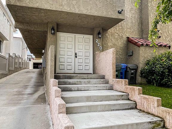 2nd image of 220 N Juanita Ave #1