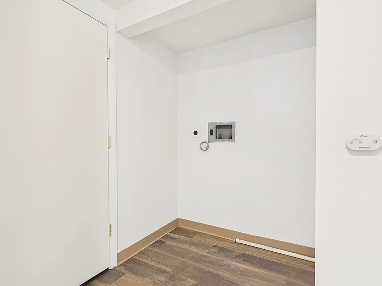 501 Maclay St #34 — Photo 9