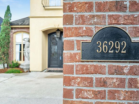 3rd image of 36292 E Pine Grove Ct