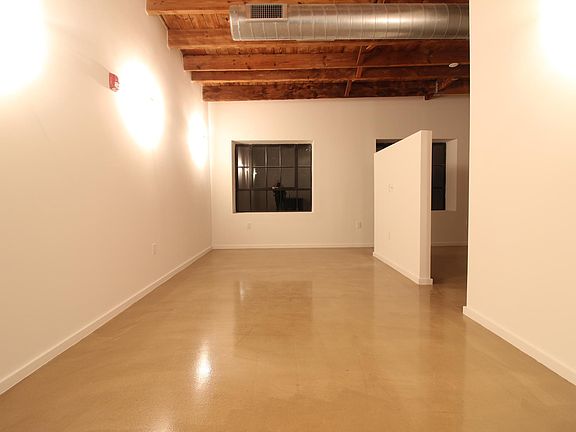 3rd image of 1409 Germantown Ave #4J