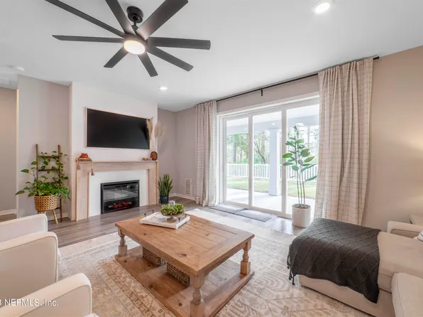 4564 FARMHOUSE GATE Trail, Jacksonville, FL 32226