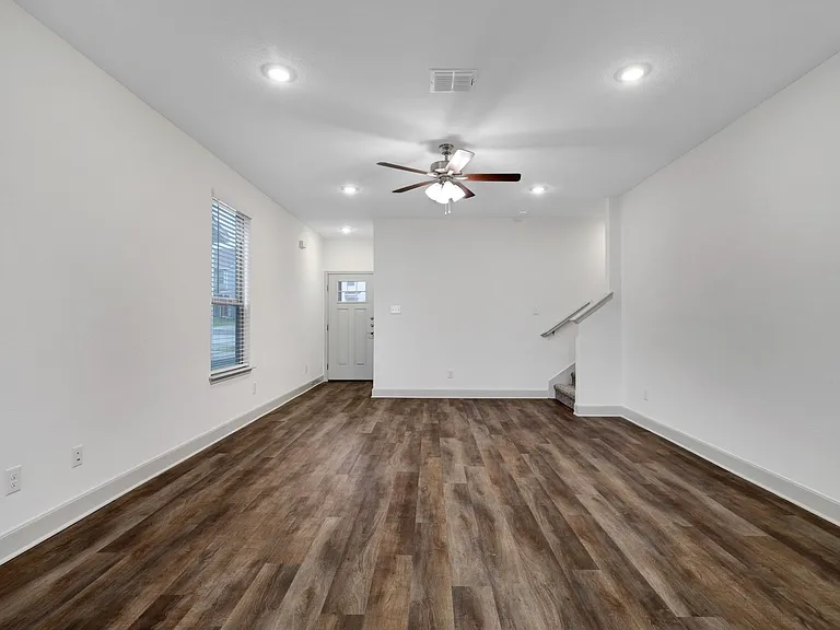 7621 Briarwood Pass #102 — Photo 5