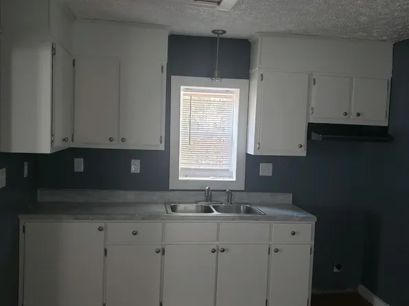 407 McLeod Rd, Red Springs, NC 28377