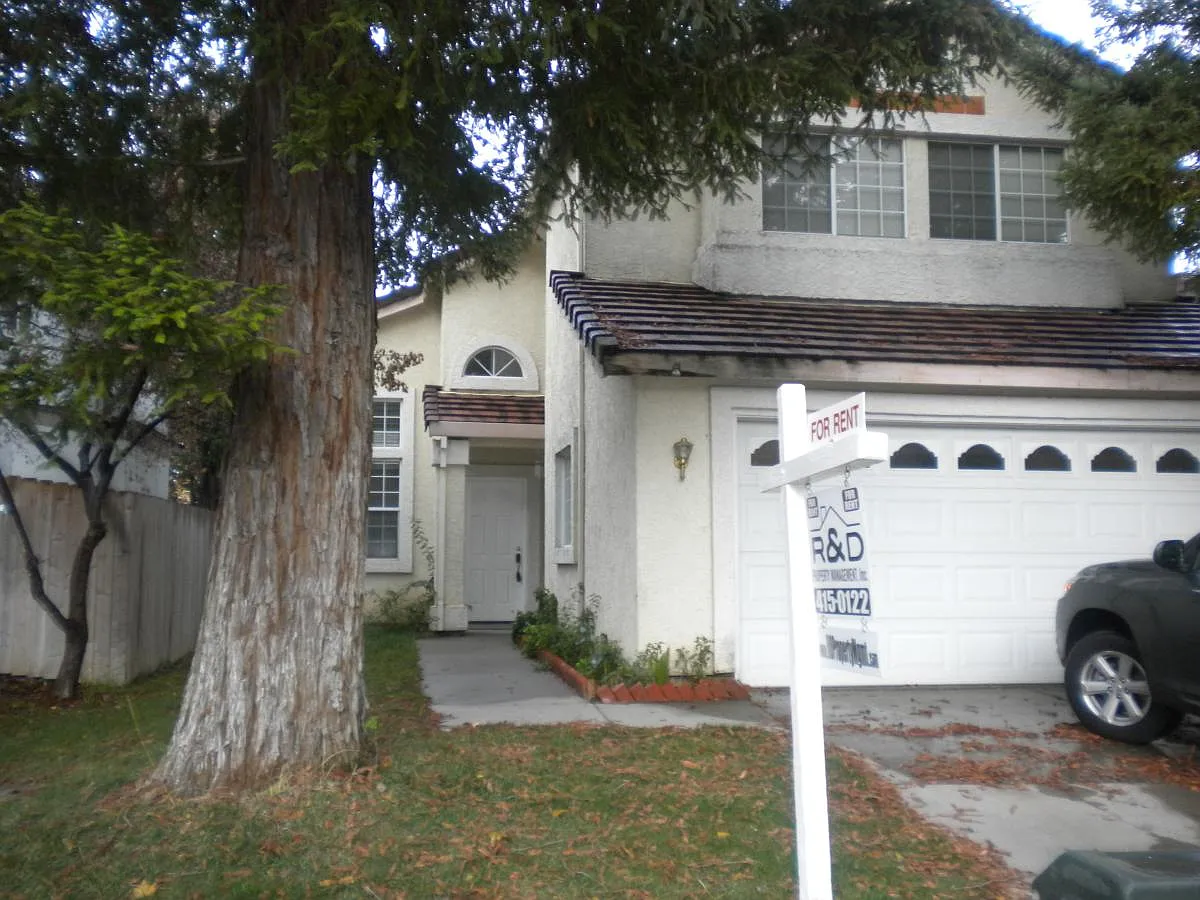 8434 Oakenshield Cir photo 1