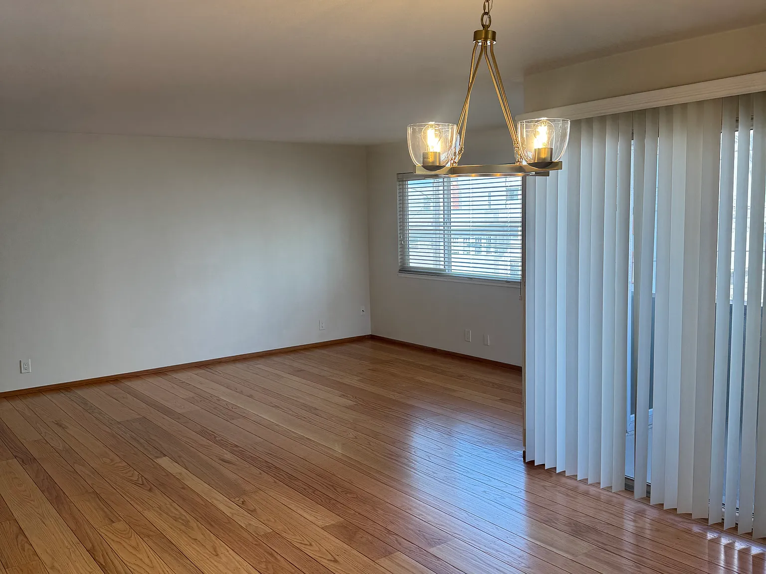 2 bed, 1100 sqft, $2,800 — Photo 3