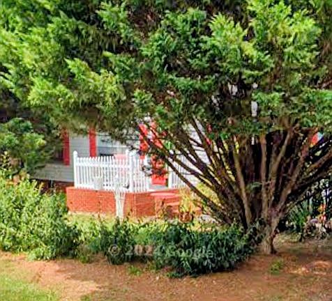 5th image of 105 Aspen Way