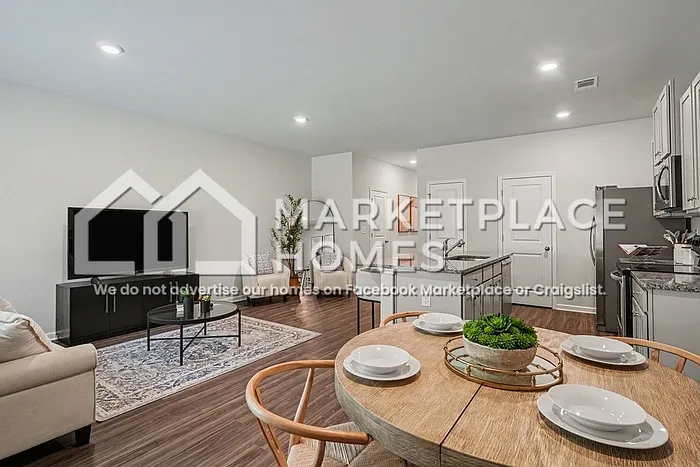 425 Oakwood Dr NW — Photo 6
