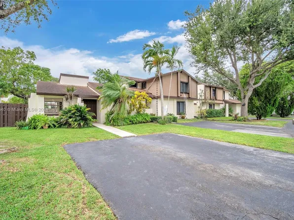 6716 SW 128th Pl, Miami, FL 33183