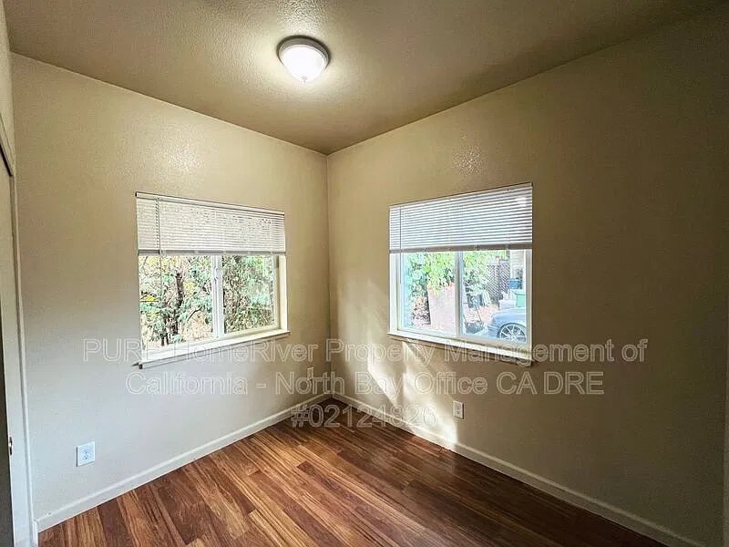 3 bed, 2.0 bath, 1200 sqft, $2,000 — Photo 4