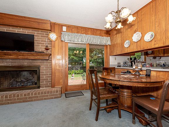 5th image of 120 Piedmont Cir