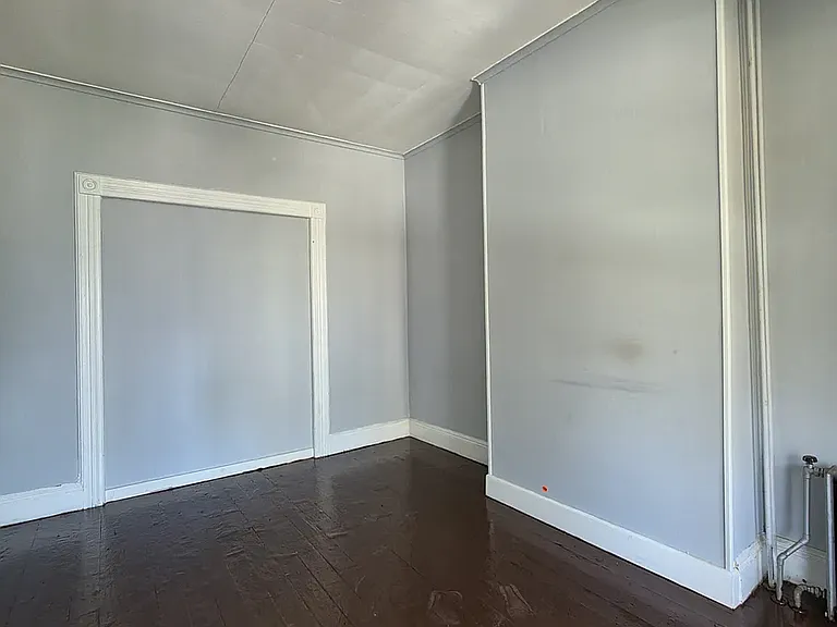 96 Brown Pl #A — Photo 27