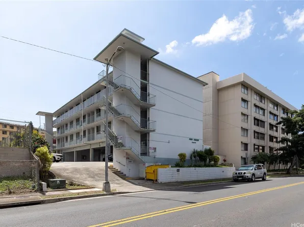 2989 Ala Ilima St APT 402, Honolulu, HI 96818