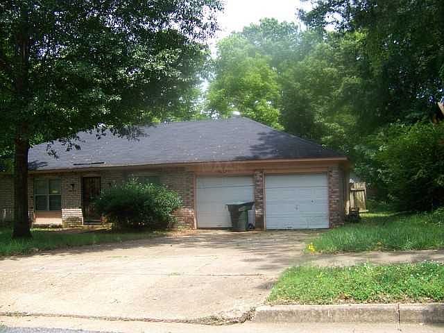 1st image of 4032 Naylor Dr