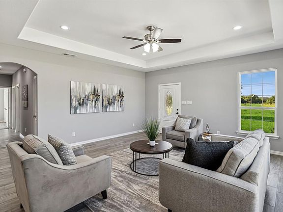 4th image of 611 County Road 3204